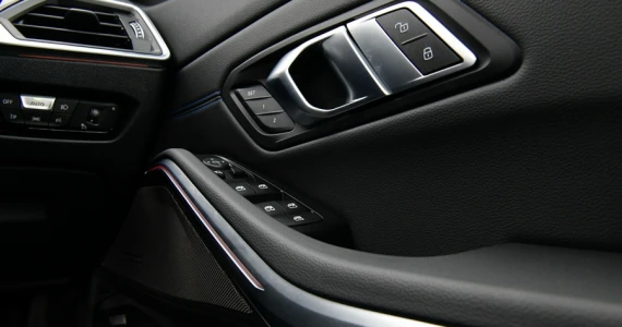 รูปภาพ บีเอ็มดับเบิลยู BMW M3 340i xDrive ปี 2021