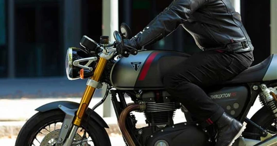 รูปภาพ ไทรอัมพ์ Triumph Thruxton RS ปี 2021