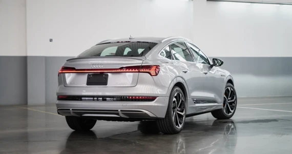 รูปภาพ อาวดี้ Audi e-tron Sportback 55 quattro S line ปี 2020