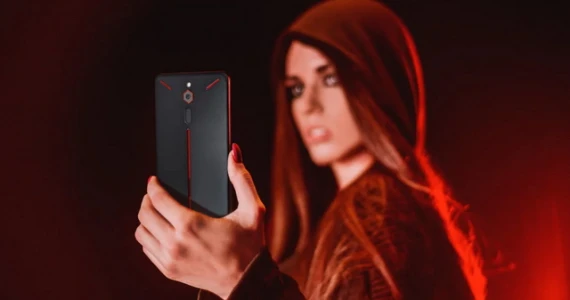 รูปภาพ นูเบีย Nubia Red Magic 128GB