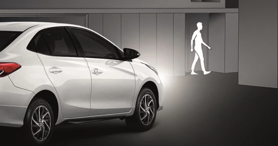 รูปภาพ โตโยต้า Toyota Yaris Sport Premium with Black Roof ปี 2020