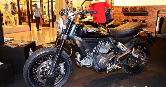 รูปภาพ ดูคาติ Ducati Scrambler Legend 62 ปี 2015