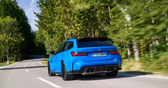 รูปภาพ บีเอ็มดับเบิลยู BMW M3 Competition M xDrive Touring Ceramic Brake ปี 2025