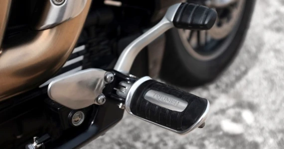 รูปภาพ ไทรอัมพ์ Triumph ROCKET 3 GT ปี 2023