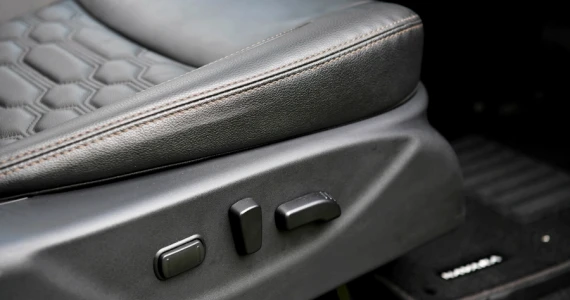 รูปภาพ นิสสัน Nissan Navara King Cab Calibre E 7AT Black Edition ปี 2024