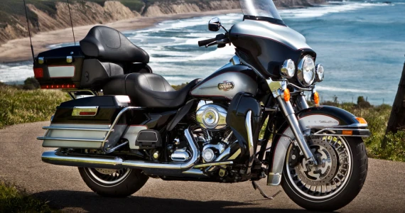 รูปภาพ ฮาร์ลีย์-เดวิดสัน Harley-Davidson Touring Electra Glide Ultra Classic ปี 2015