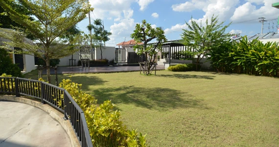 รูปภาพ รัชชา นครอินทร์ (Ratcha Nakornin)