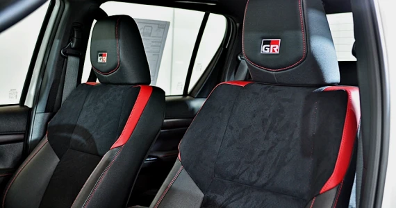 รูปภาพ โตโยต้า Toyota Revo GR Sport 2.8 AT Hi-Floor 4X4 ปี 2021