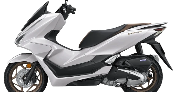 รูปภาพ ฮอนด้า Honda PCX 160 RoadSync ปี 2025