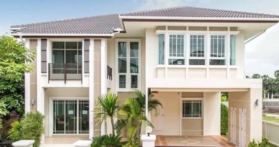 รูปภาพ เดอะพรอมิเน้นซ์ พราวด์ (The Prominence Proud)