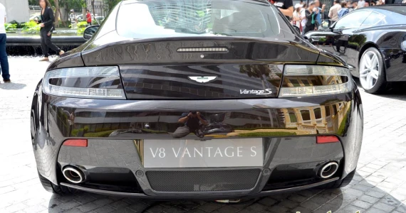 รูปภาพ แอสตัน มาร์ติน Aston Martin-Vantage S-ปี 2013