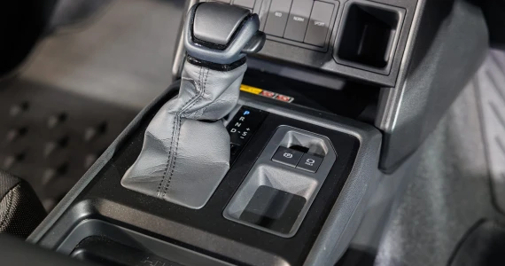 รูปภาพ โตโยต้า Toyota Hilux Travo Double Cab Prerunner 2.8 Smart AT ปี 2025