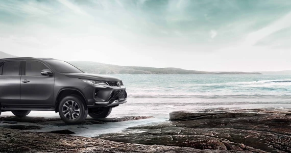 รูปภาพ โตโยต้า Toyota Fortuner 2.4 Leader V AT ปี 2023