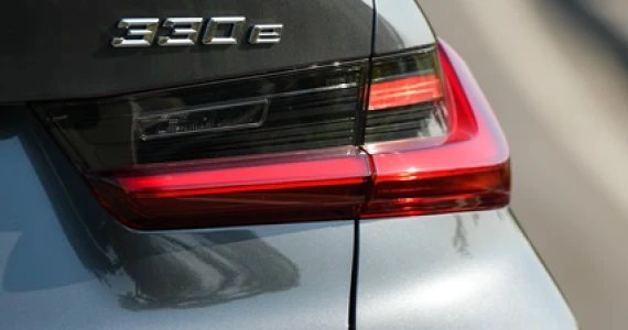 รูปภาพ บีเอ็มดับเบิลยู BMW Series 3 330e M Sport ปี 2020