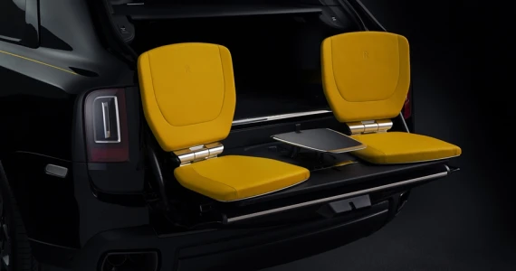 รูปภาพ โรลส์-รอยซ์ Rolls-Royce-Cullinan Black Badge-ปี 2022