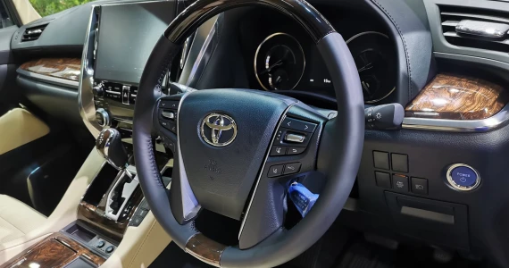 รูปภาพ โตโยต้า Toyota Alphard Vellfire 2.5 ปี 2020