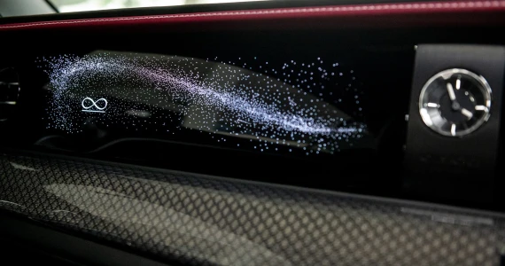 รูปภาพ โรลส์-รอยซ์ Rolls-Royce Black Badge Spectre ปี 2025