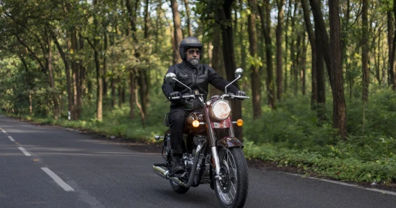 รูปภาพ โรยัล เอ็นฟีลด์ Royal Enfield Bullet 350 Standard Maroon ปี 2023