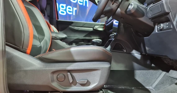 รูปภาพ ฟอร์ด Ford Ranger Double Cab 2.0L Bi-Turbo Raptor 4x4 10AT ปี 2023