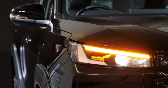 รูปภาพ โตโยต้า Toyota Hilux Travo Smart Cab Prerunner 2.8 Premium AT ปี 2025