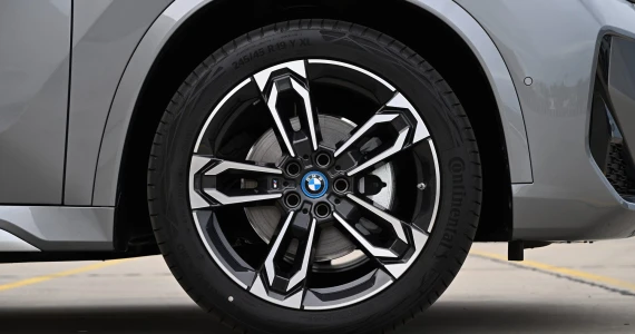 รูปภาพ บีเอ็มดับเบิลยู BMW i X1 eDrive20L M Sport ปี 2025