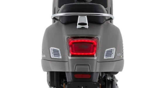 รูปภาพ เวสป้า Vespa GTS Super Tech 300 HPE ปี 2023