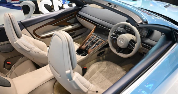 รูปภาพ แอสตัน มาร์ติน Aston Martin-DB12 Volante-ปี 2024