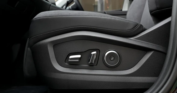 รูปภาพ เฌอรี่ Chery Tiggo8 CSH PHEV 2WD ESTEEM ปี 2025