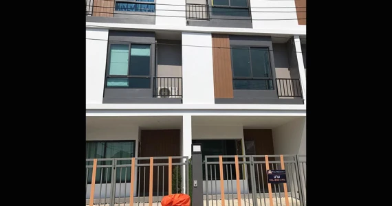 รูปภาพ เดอะ ฟรีด้อม นาคนิวาส-โชคชัย 4 (The Freedom Nakniwas - Chokechai 4)