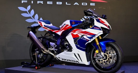 รูปภาพ ฮอนด้า Honda CBR 1000RR-R SP 30th Anniversary ปี 2022