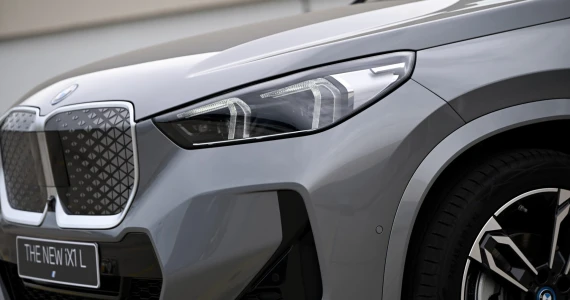 รูปภาพ บีเอ็มดับเบิลยู BMW i X1 eDrive20L M Sport ปี 2025