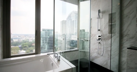 รูปภาพ ศาลาแดง วัน (Saladaeng One)