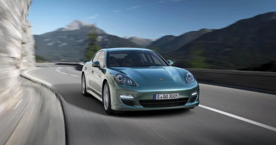 รูปภาพ ปอร์เช่ Porsche Panamera V6 Diesel ปี 2011