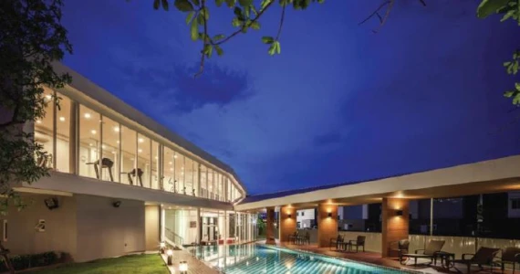 รูปภาพ วรารมย์ พรีเมี่ยม แก้วนวรัฐ (Vararom Premium Kaewnawarat)