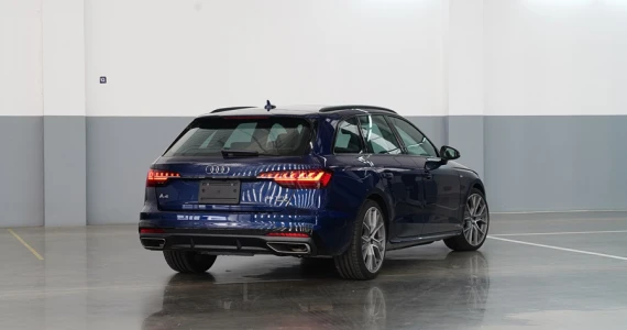 รูปภาพ อาวดี้ Audi A4 Avant 45 TFSI quattro S line Black Edition ปี 2020