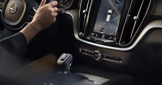 รูปภาพ วอลโว่ Volvo V60 Recharge T8 AWD R-Design Expression ปี 2020