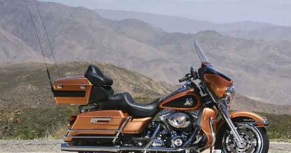 รูปภาพ ฮาร์ลีย์-เดวิดสัน Harley-Davidson Touring Electra Glide Ultra Classic ปี 2015