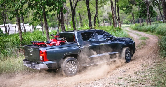 รูปภาพ มิตซูบิชิ Mitsubishi Triton Double Cab 2.4 ULTRA 4WD AT ปี 2023