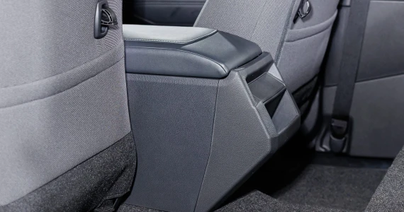 รูปภาพ โตโยต้า Toyota Hilux Travo Smart Cab Prerunner 2.8 Premium AT ปี 2025