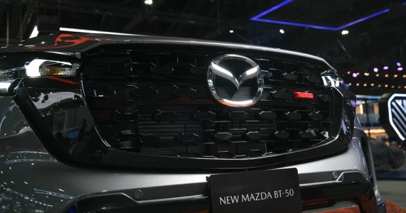 รูปภาพ มาสด้า Mazda BT-50 DBL 3.0 XTR HI-RACER 6AT ปี 2024