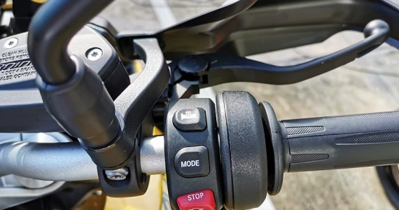 รูปภาพ บีเอ็มดับเบิลยู BMW F 900 XR Exclusive ปี 2020