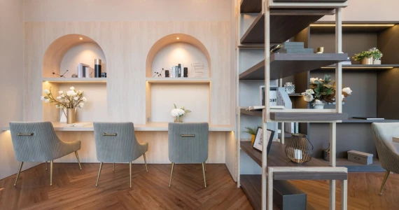 รูปภาพ เซนโทร สาทร - กัลปพฤกษ์ (Centro Sathorn - Kanlapapruek)