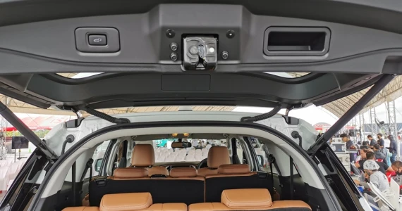 รูปภาพ อีซูซุ Isuzu MU-X 1.9 Elegant ปี 2020