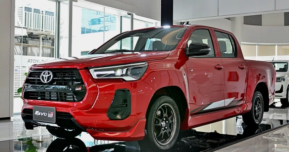 รูปภาพ โตโยต้า Toyota Revo GR Sport 2.8 AT Lo-Floor ปี 2022