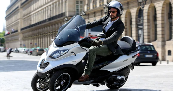 รูปภาพ พิอาจิโอ Piaggio MP3 500 LT Sport ปี 2016