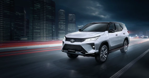 รูปภาพ โตโยต้า Toyota Fortuner 2.4 Legender AT ปี 2023