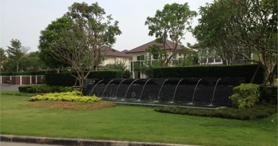 รูปภาพ เซนโทร วัชรพล (Centro Watcharaphol)