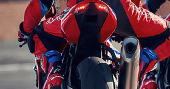 รูปภาพ ฮอนด้า Honda CBR 1000RR-R Fireblade SP ปี 2024