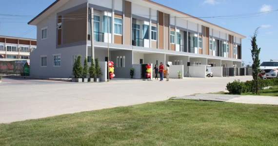 รูปภาพ เดอะ มิราเคิล พลัส เศรษฐกิจ-คลองครุ (The Miracle Plus)