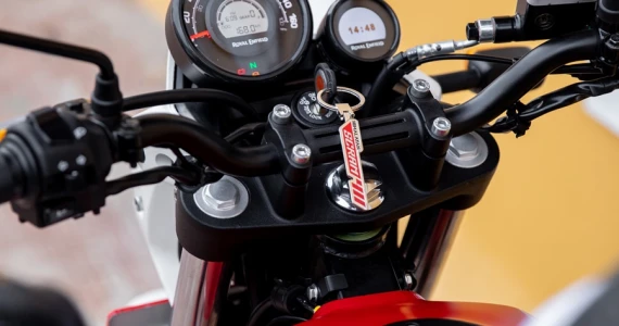 รูปภาพ โรยัล เอ็นฟีลด์ Royal Enfield Scram 411 Urban Scrambler ปี 2022